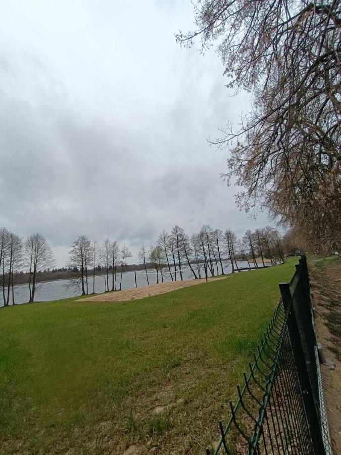 Zielona Ostoja - Caloroczne Z Wlasna Linia Brzegowa