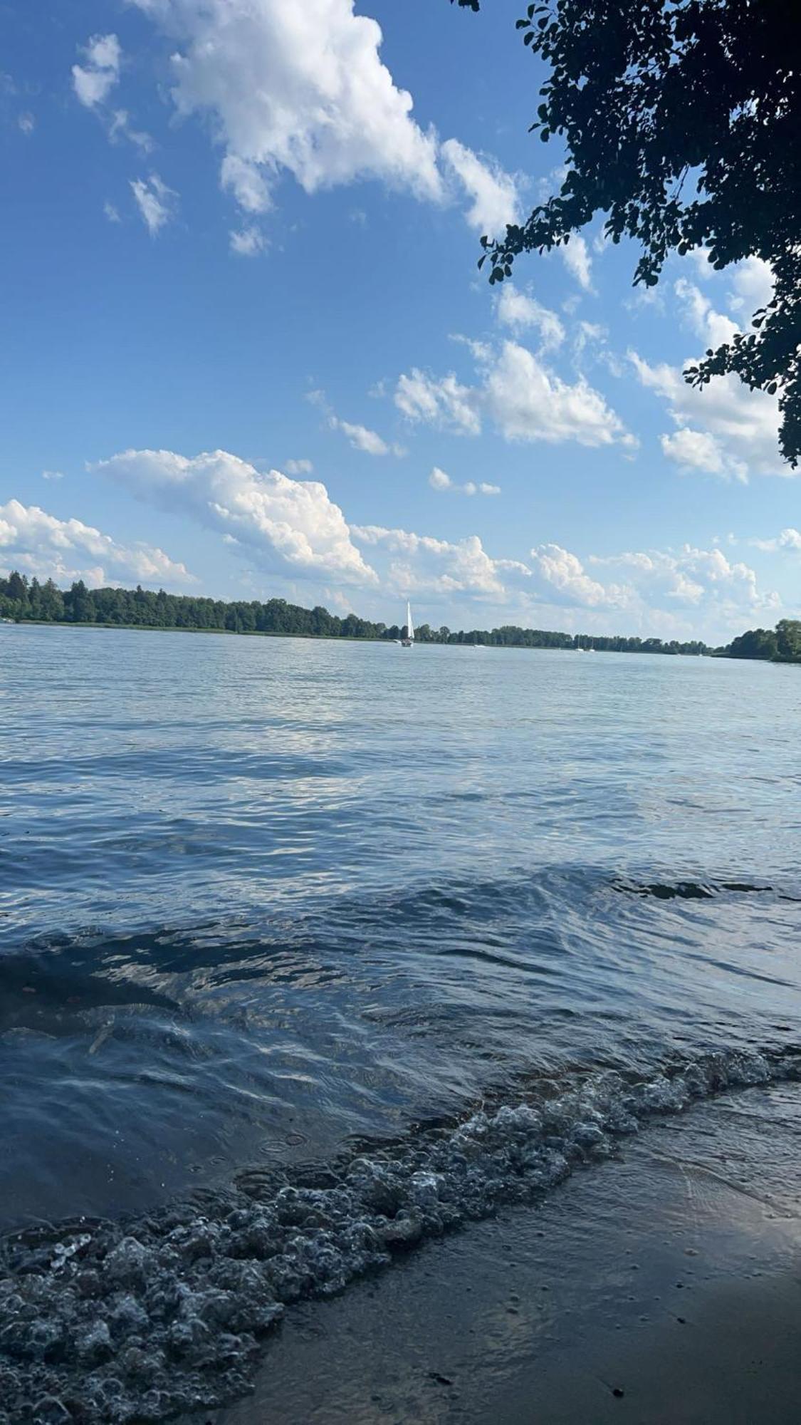 Zielona Ostoja - Caloroczne Z Wlasna Linia Brzegowa Prazmowo